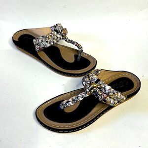 Kattiu woman's sandals  